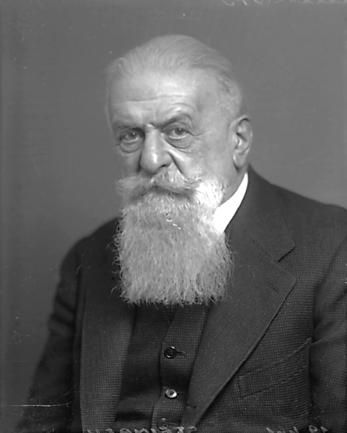 Fig. 1. Eugen Steinach (1861–1944), glass plate. Reproduced with permission from the Austrian National Library (ÖNB) (Picture Archives and Graphics Department, No. 222543B).
